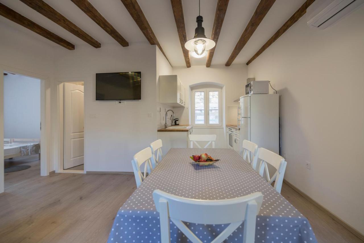 Apartments Bepi Komiža Dış mekan fotoğraf