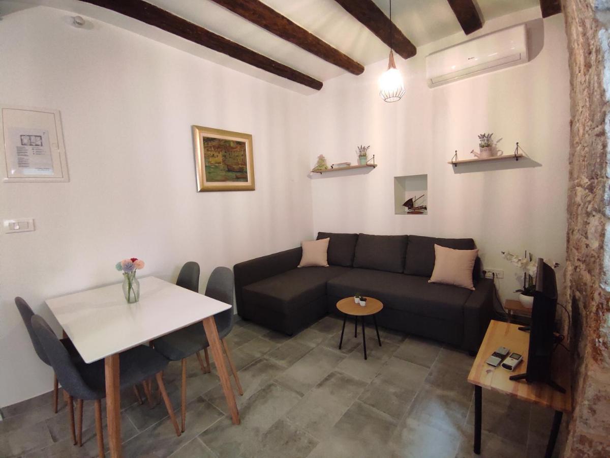 Apartments Bepi Komiža Dış mekan fotoğraf